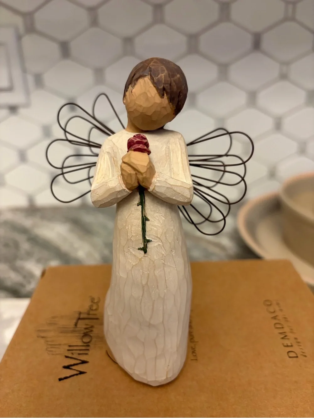 Willow Tree Angel Figurine with Rose - Beige & Brown NWT